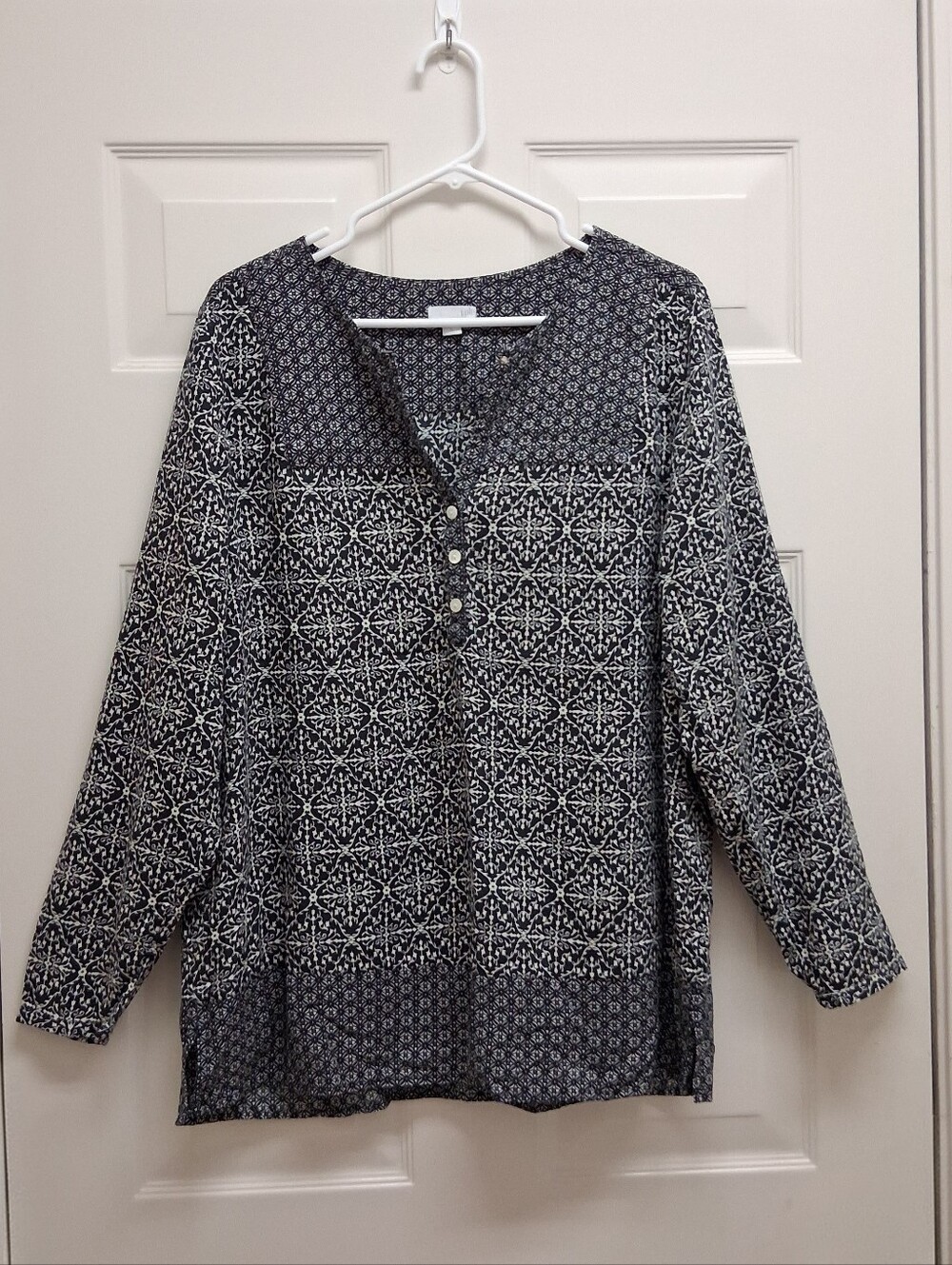 J. Jill Popover Top Modal Moroccan Tile Print Large Black White Boho Cottagecore